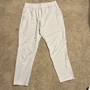 Men’s XL Under Armour Warm-up Pants